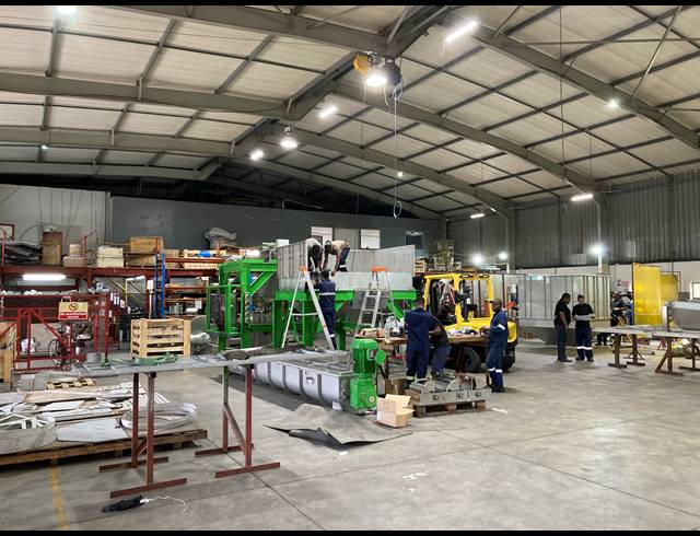 1,397M² WAREHOUSE TO LET IN MAHOGANY RIDGE